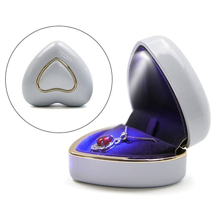 New heart-shaped multi-color led pendant box