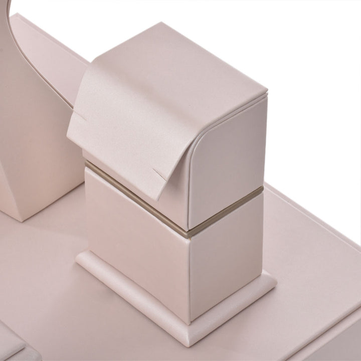 Multi Color PU Materials Complete Window Sets For Jewelry Display