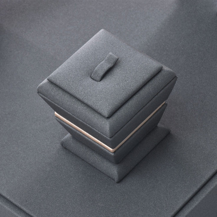 Multi Color PU Materials Complete Window Sets For Jewelry Display