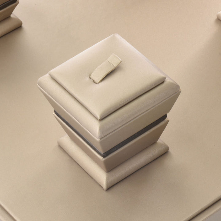 Multi Color PU Materials Complete Window Sets For Jewelry Display